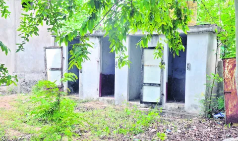 మహిళ బ్లాక్‌మెయిల్‌
