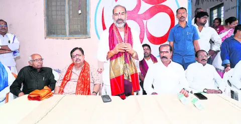 ఆలయ అభివృద్ధిలో సొంత ఎజెండా లేదు 
