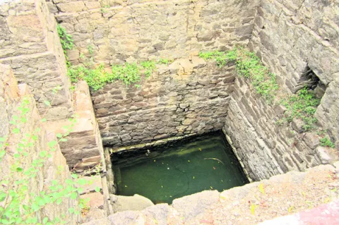 రాళ్ల