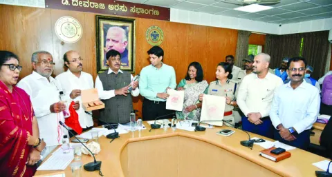 చాముండేశ్వరి దర్శనానికి రూ.2 వేల టికెట్‌ 