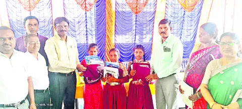 ప్రభుత్వ పాఠశాలల్లోనే నాణ్యమైన విద్య