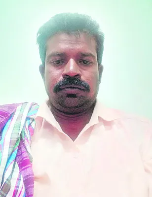 విద్యుదాఘాతానికి కార్మికుడి మృతి