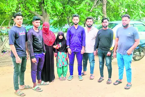 కిడ్నాపర్‌ బారి నుంచి తప్పించుకున్న బాలిక 