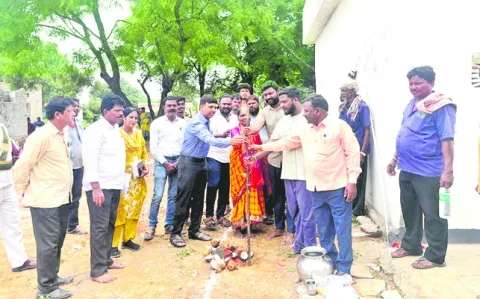 అర్హులందరికీ ఇందిరమ్మ ఇళ్లు
