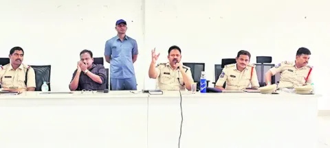 క్రమశిక్షణ, సమయపాలనతో గుర్తింపు 