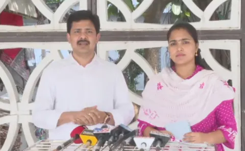 YSRCP MP Gurumurthy Slams On AP Govt14
