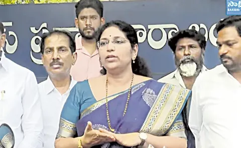 Varudu Kalyani Fires On Chandrababu Govt: Andhra pradesh