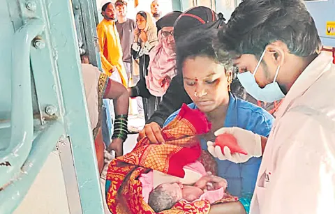 Childbirth in a train at Basara railway station in Nirmal district