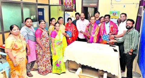 డీఐపీఆర్వోకు ఆత్మీయ వీడ్కోలు  