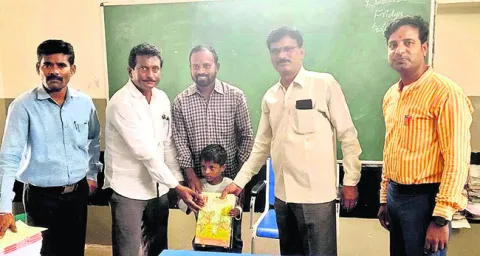 నాణ్యమైన భోజనం అందించాలి