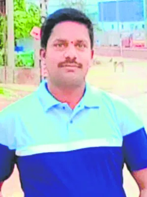 సముద్రంలో కొట్టుకుపోయి వ్యక్తి మృతి