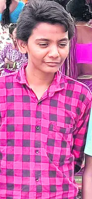 మొబైల్‌ చూస్తున్నావని మందలించినందుకు..