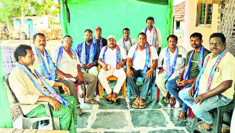 ఇసుక అక్రమ తవ్వకాలను ఆపాలి 