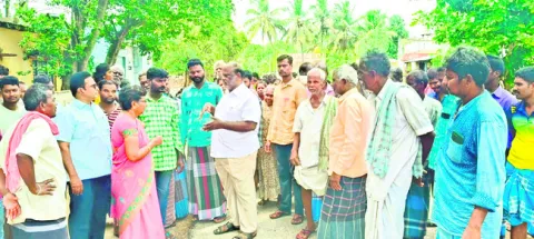 విలీనం..వ్యతిరేక స్వరం! 
