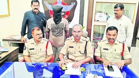బంగారం కోసమే వృద్ధురాలి హత్య 