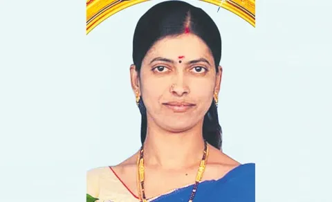 Married Woman Ends Life In Hyderabad