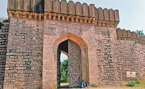 Nizamabad forts and jagirs history full details13