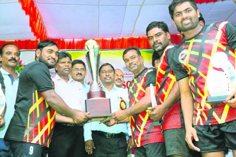 ట్రాన్స్‌కో, డిస్కమ్‌ ఇంటర్‌ సర్కిల్‌ కబడ్డీ విజేత నల్ల