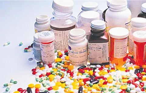 There is a shortage of free medicines in PHCs