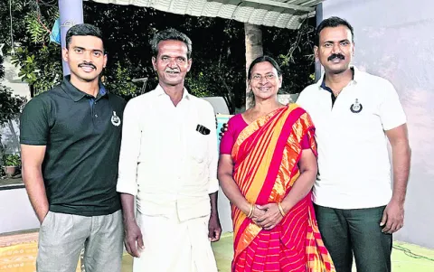 ఒకరు ఐపీఎస్‌, ఇంకొకరు సీఐ
