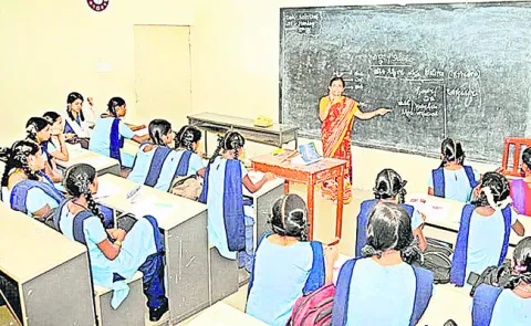 భాషా పండితుల బదిలీల్లో చిత్ర విచిత్రాలు 