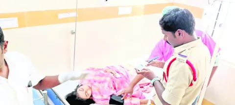 విషం తాగి మహిళ ఆత్మహత్యాయత్నం