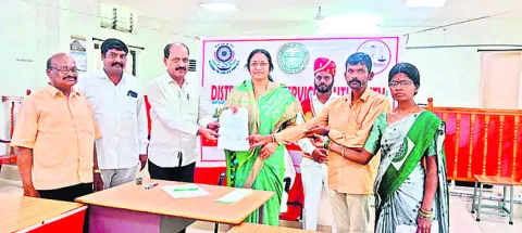 రాజీపడితేనే సమస్యల పరిష్కారం