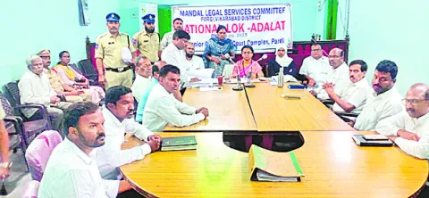 రాజీయే రాజమార్గం 