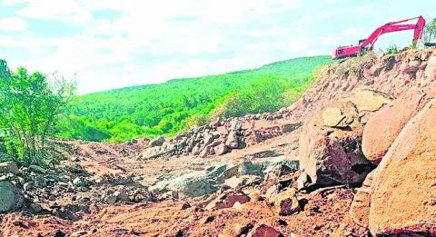 అన‘కొండ’లు! 