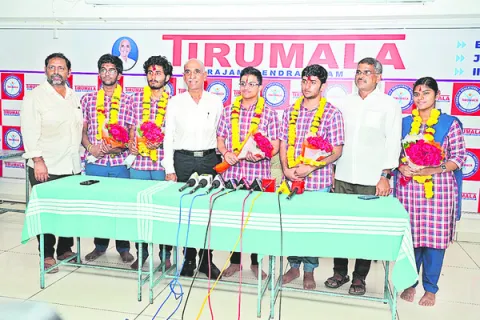 నీట్‌ ఫలితాల్లో  తిరుమల ప్రభంజనం 