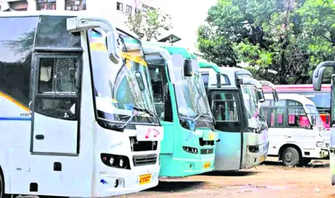 ప్రైవేటు బస్సుల నిలువు దోపిడీ 