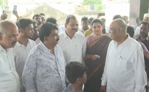Ysrcp Leaders Inspect Ys Jagan Palnadu Tour Route Map