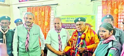 స్కౌట్స్‌ అండ్‌ గైడ్స్‌తో క్రమశిక్షణ