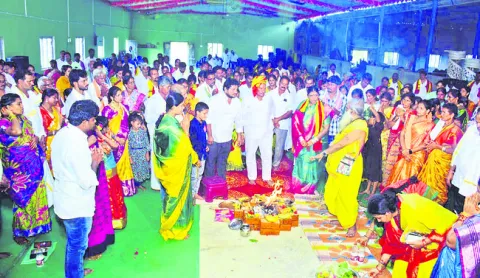 ప్రతిఒక్కరూ ధర్మాన్ని పాటించాలి