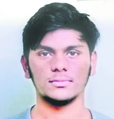 విద్యార్థి అదృశ్యం 
