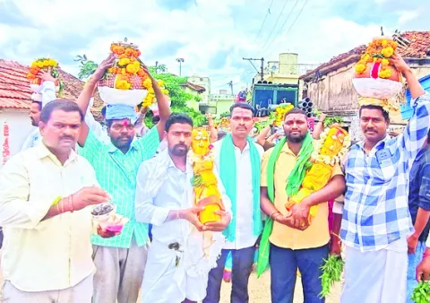 భక్తిశ్రద్ధలతో బోనాల పండుగ 