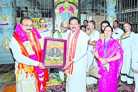 తహసీల్దార్‌ బదిలీల్లో అన్యాయం
