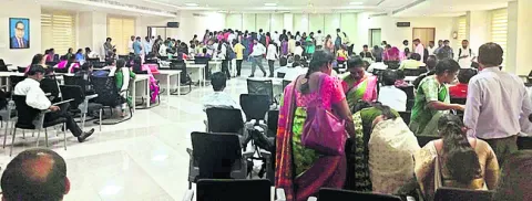 16 పోస్టులు.. 904 దరఖాస్తులు