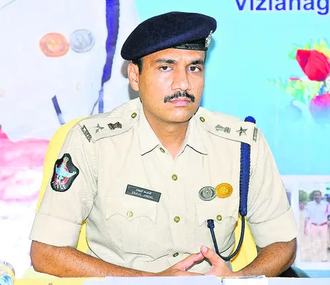 బహిరంగ ప్రదేశాల్లో మందు తాగితే చర్యలు 