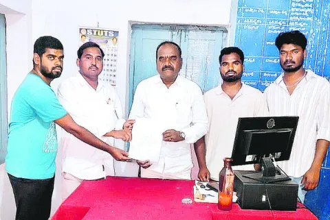 విద్యాహక్కు చట్టాన్ని అమలు చేయాలి 