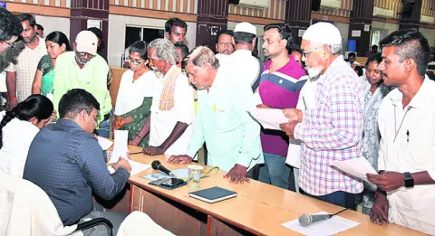 ఆవేదనల నివేదనలు