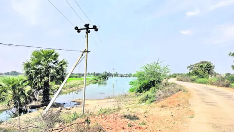 ● తరలించకపోతే ముప్పే..