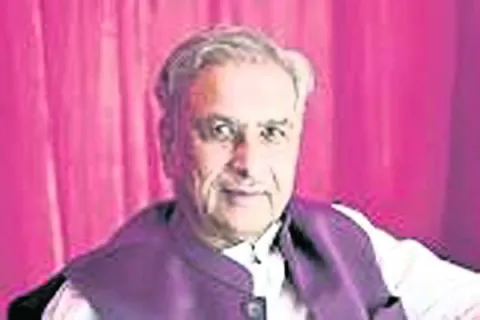 పాఠ్యాంశాల్లో  నైతిక విద్య బోధించాలి 