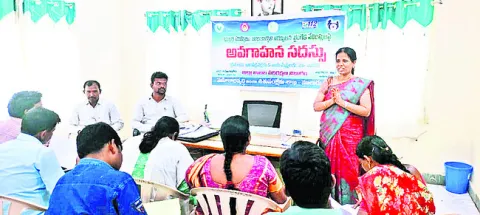 పంచాయతీ కార్యదర్శుల పాత్ర కీలకం