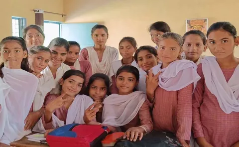 Daughters of laborers and farmers in Uttar Pradesh cracking NEET13