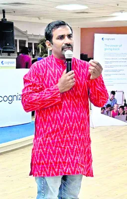 పేదరికం అడ్డుకాకూడదని..
