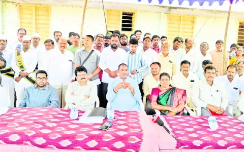 వాసాలమర్రిని ఆదర్శంగా తీర్చిదిద్దుతాం