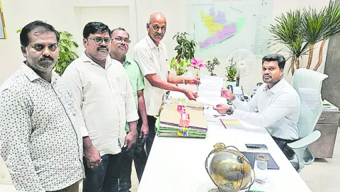 ‘దీవెన’ బకాయిలు  విడుదల చేయండి 
