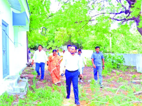 మందుల కొరత లేకుండా చూడాలి 
