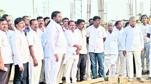 ఆస్పత్రి నిర్మాణ పనుల్లో నాణ్యత పాటించాలి 